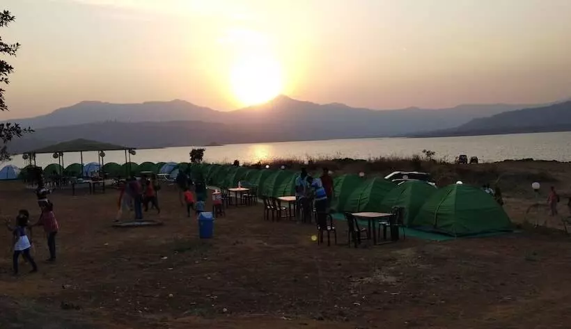 ホテル Pavana Lake Camping