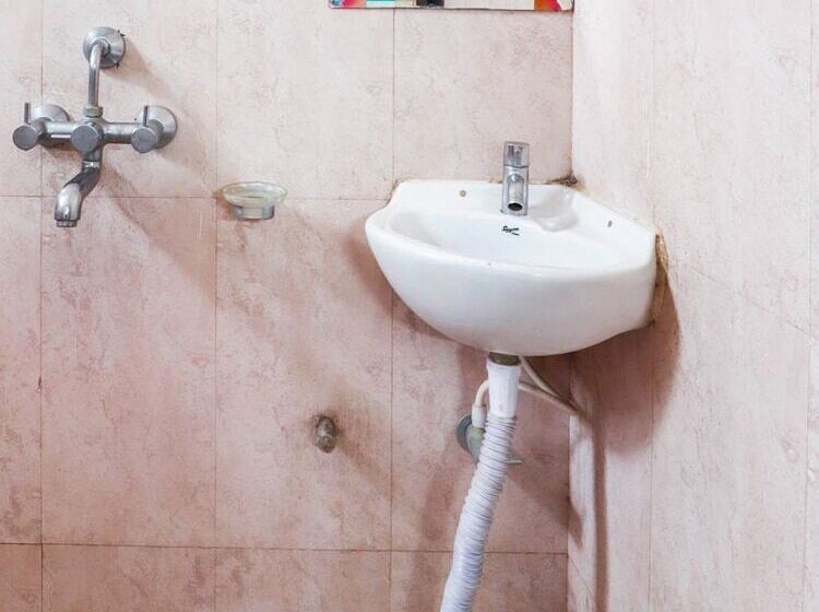 בית מלון כפרי Ravi Vinay By Oyo Rooms