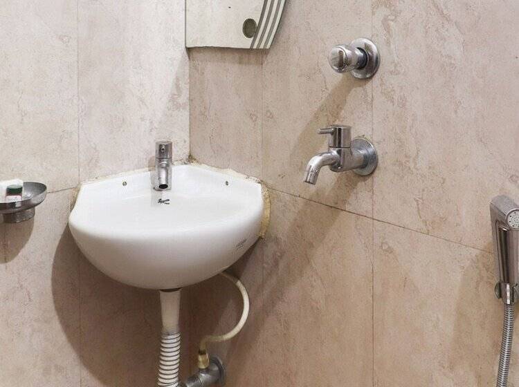 בית מלון כפרי Ravi Vinay By Oyo Rooms