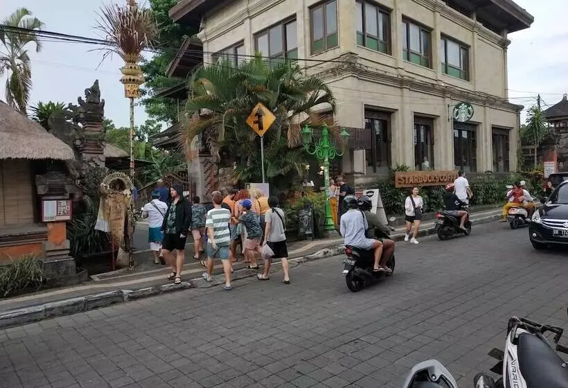 Hotelli Sari Villa Ubud