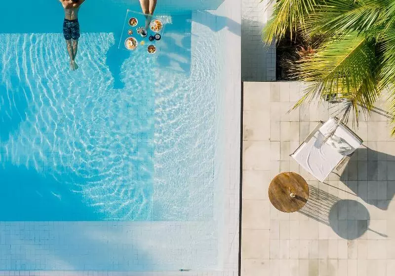 هتل Shore Amora Canggu