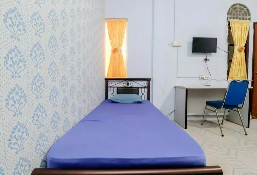 Hotelli Tachi Stay Guesthouse Syariah