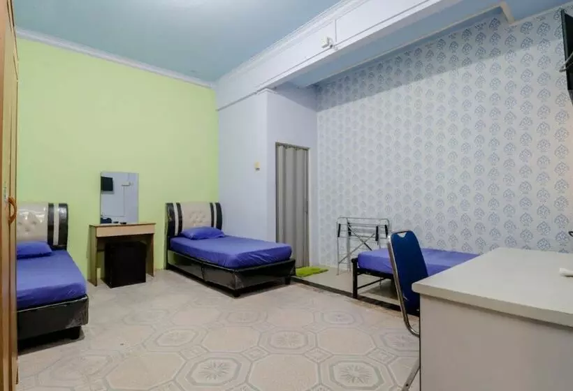 Hotelli Tachi Stay Guesthouse Syariah