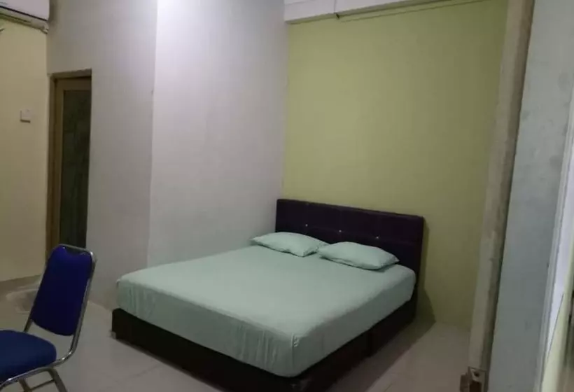 Hotelli Tachi Stay Guesthouse Syariah