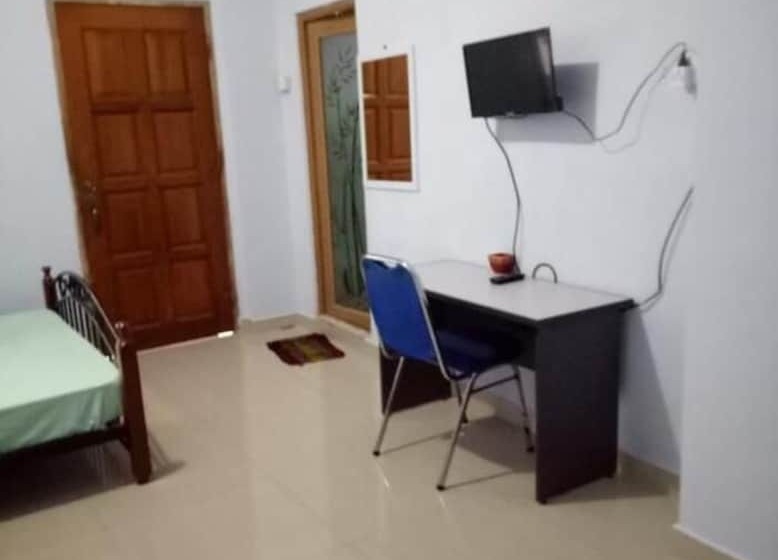 Hotel Tachi Stay Guesthouse Syariah