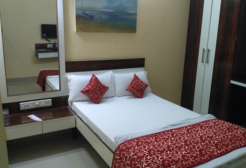 酒店 The Greetings