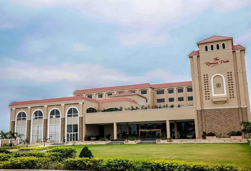 ホテル The Roman Park