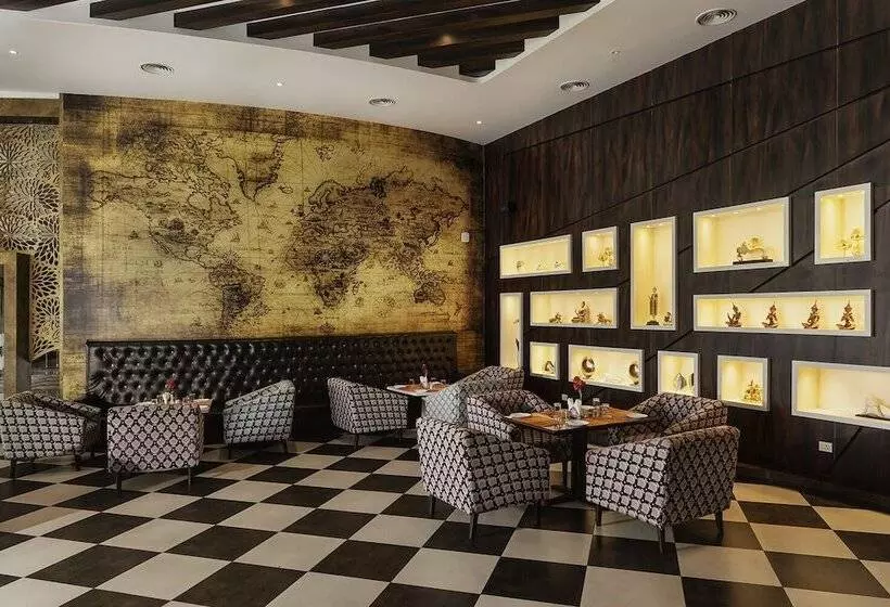 ホテル The Roman Park