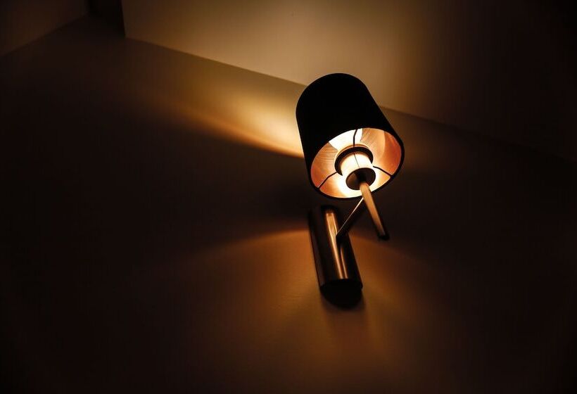 Отель The Roman Park