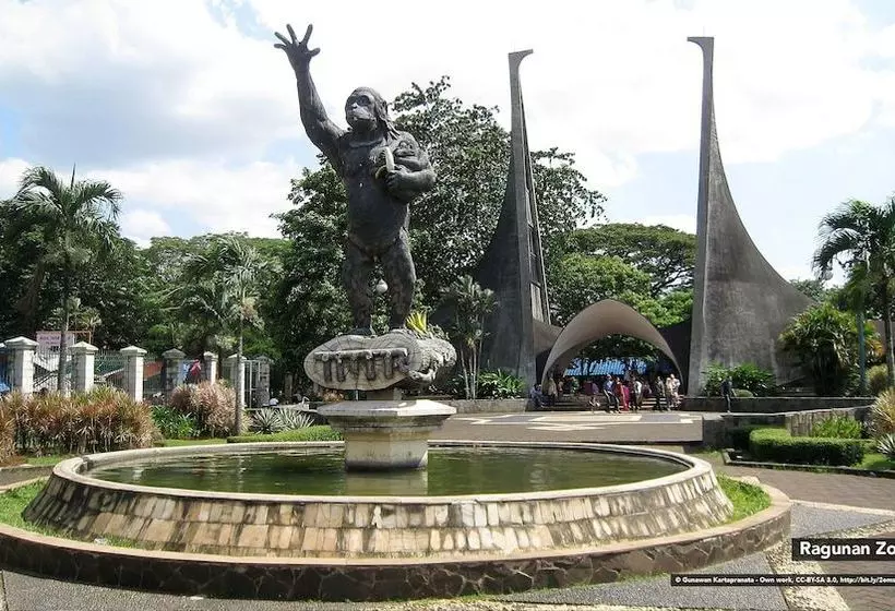 Hotelli Zen Rooms Kebagusan Raya 21