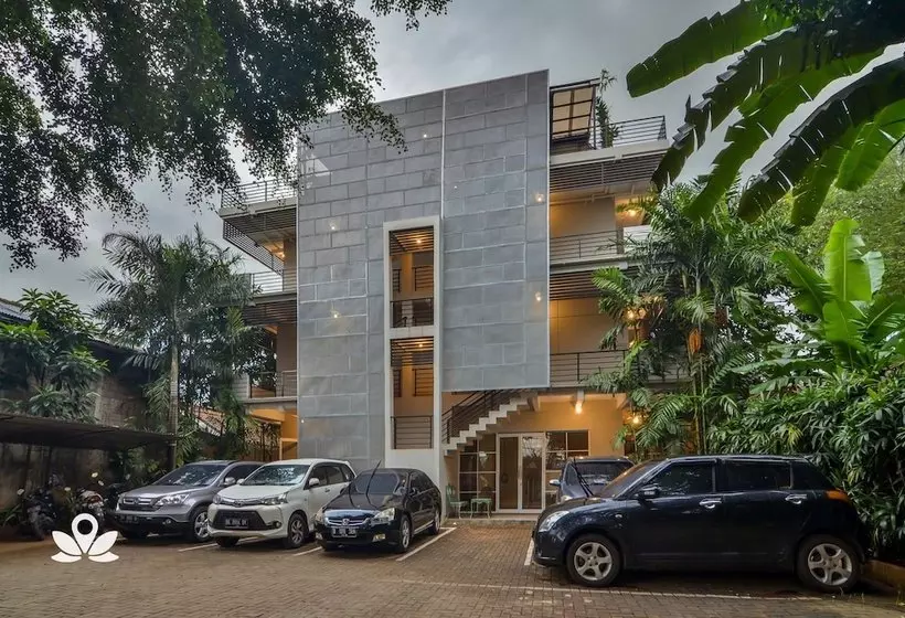 Hotelli Zen Rooms Kebagusan Raya 21