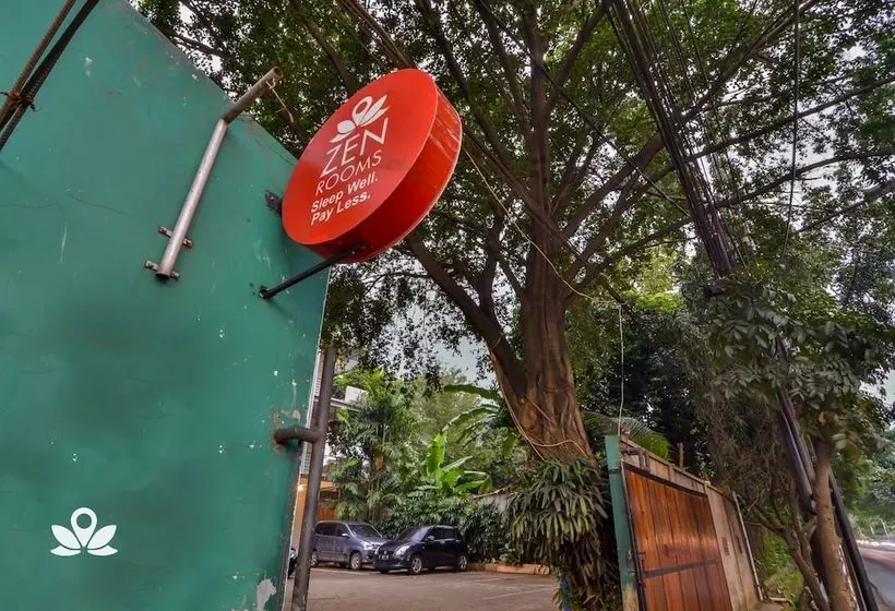 Hotelli Zen Rooms Kebagusan Raya 21