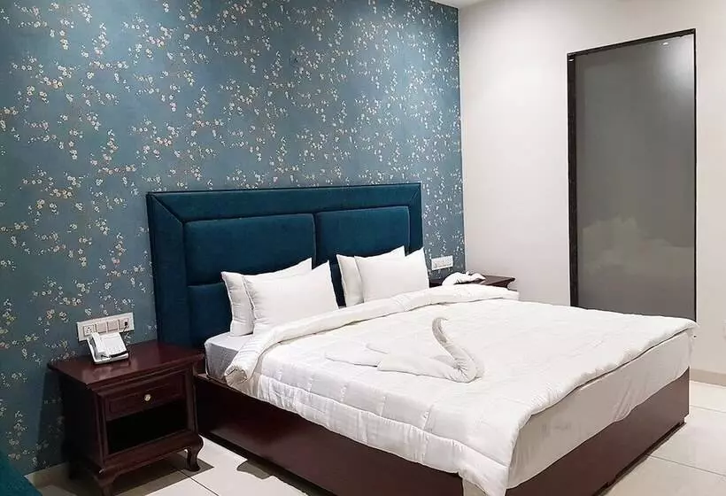 Nakshatra Hotel & Resort