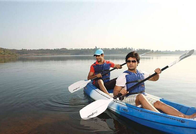 リゾートホテル Nature Trails Sajan, Vikramgad