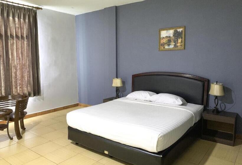 בית מלון כפרי Central City