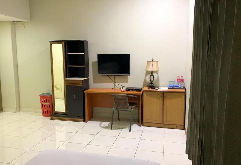 בית מלון כפרי Central City