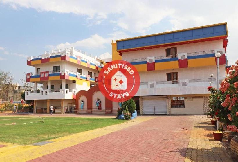 בית מלון כפרי Oyo 36068 Shree Anand Mangalam