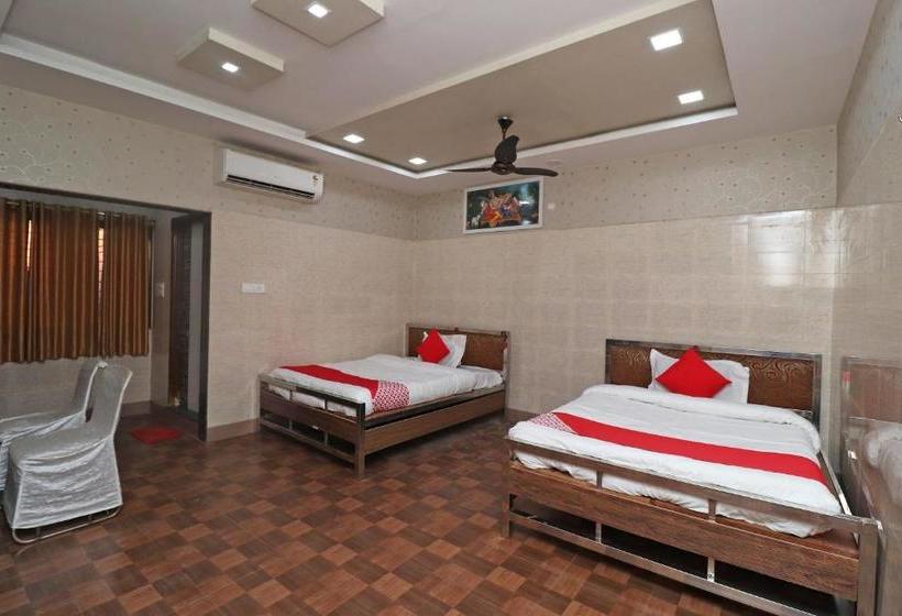 בית מלון כפרי Oyo 36068 Shree Anand Mangalam