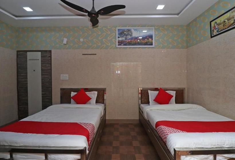 בית מלון כפרי Oyo 36068 Shree Anand Mangalam