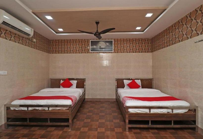 בית מלון כפרי Oyo 36068 Shree Anand Mangalam