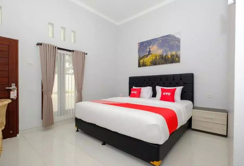 Hotelli Oyo 3716 Dijobi