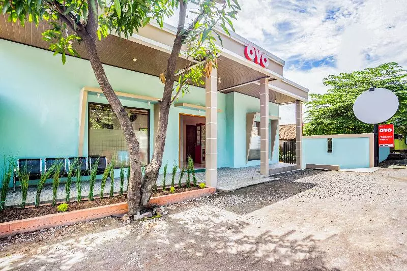 Hotelli Spot On 2974 Penginapan Roma 88