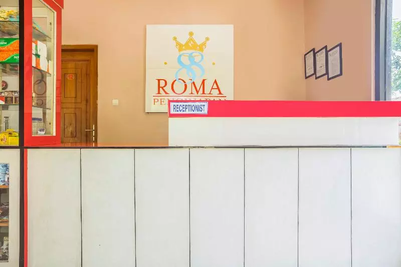 Hotelli Spot On 2974 Penginapan Roma 88