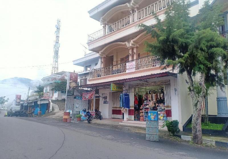 Отель Villa Al Barokah Syariah Family Mitra Reddoorz Near Sarangan Lake