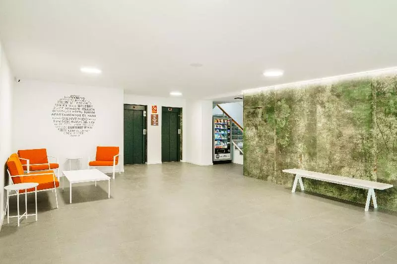 Apartamentos El Faro By Mc