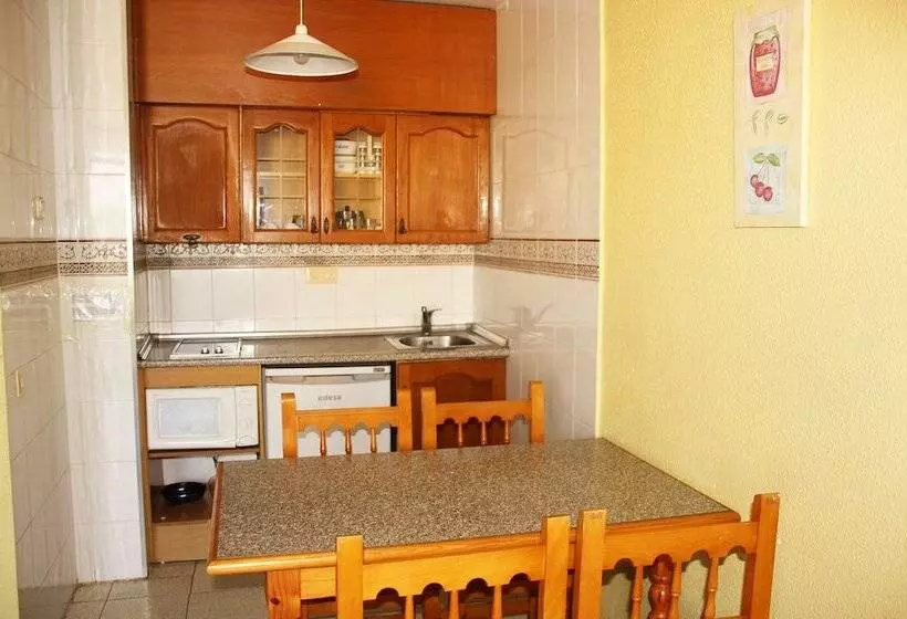 Apartamentos Habitat   Playa Romana 3000