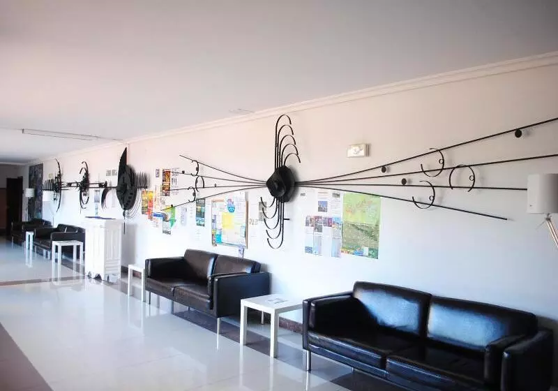 Apartamentos Turisticos Suaces