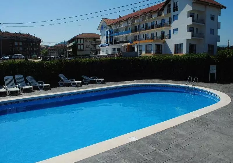 Apartamentos Turisticos Suaces