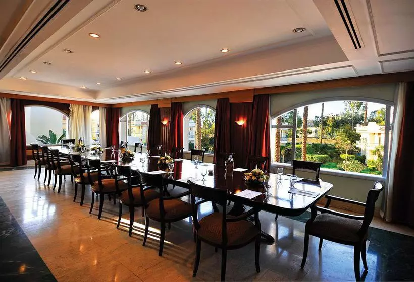 Cataract Pyramids Resort