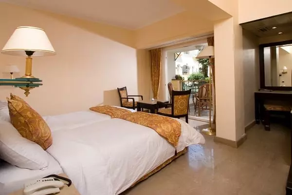 Cataract Pyramids Resort