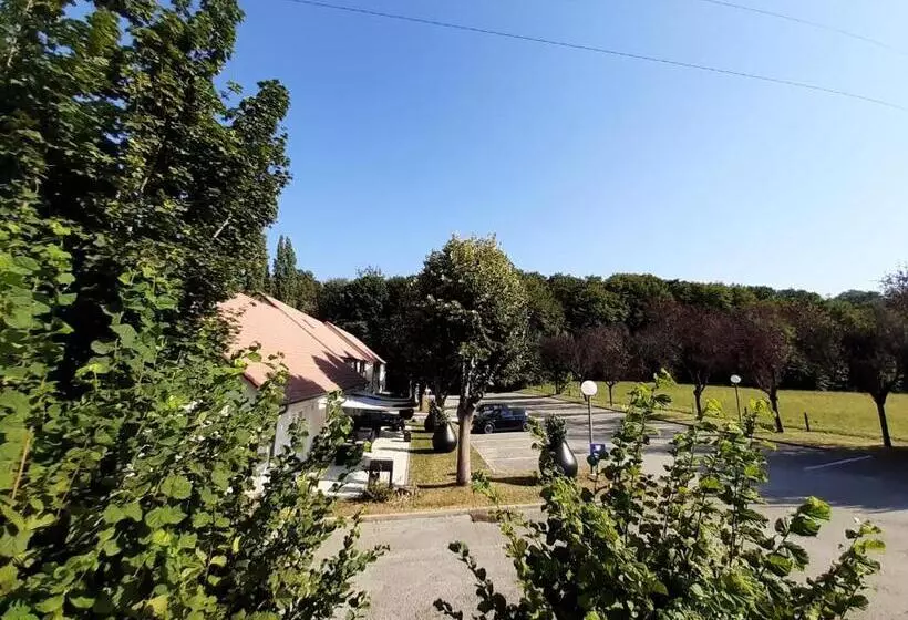 Doubs Hotel Besançon Ecole Valentin