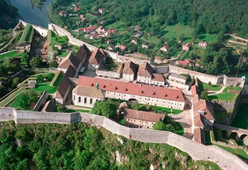 Doubs Hotel Besançon Ecole Valentin