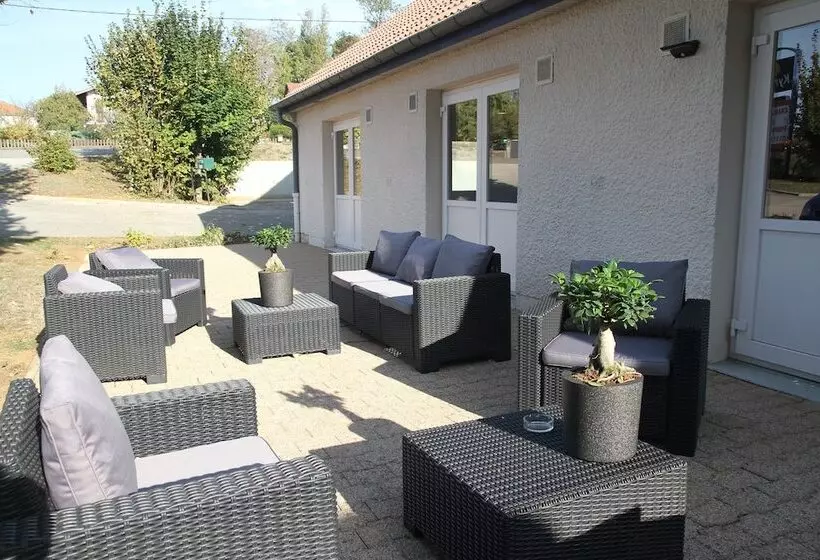 Doubs Hotel Besançon Ecole Valentin