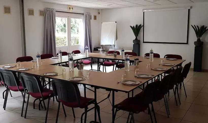 Doubs Hotel Besançon Ecole Valentin