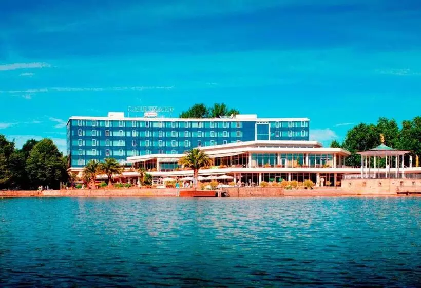 Отель Courtyard By Marriott Hannover Maschsee