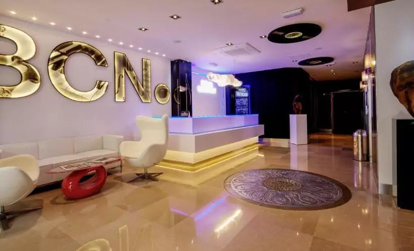 Отель Evenia Rocafort