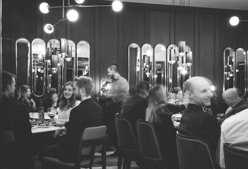 Отель Fairmont Tremblant