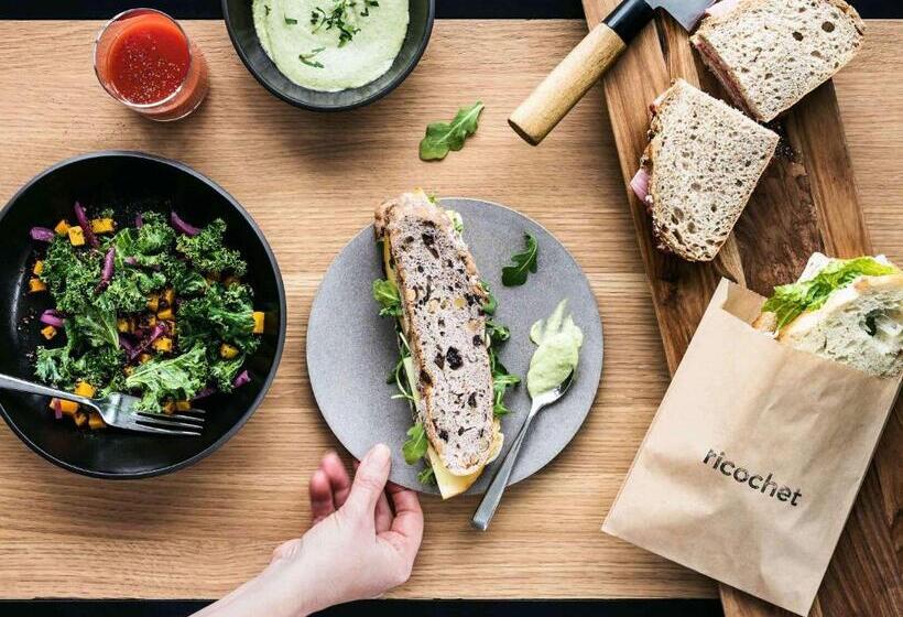 Отель Fairmont Tremblant