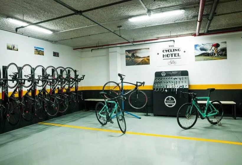 酒店 H10 Estepona Palace