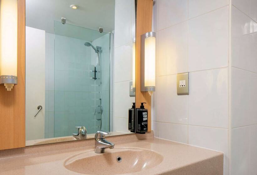 هتل Ibis York Centre