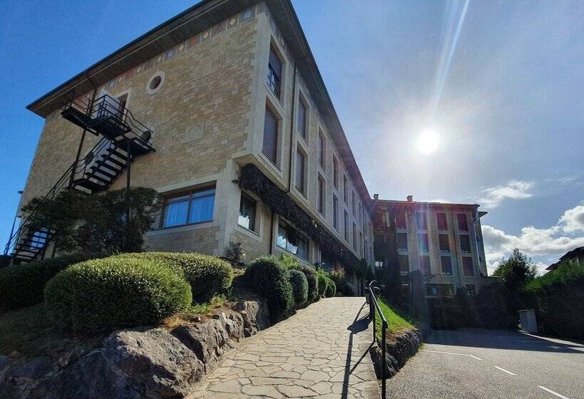 Hotel Acebos Arriondas