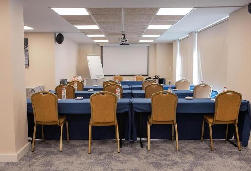 هتل Màgic Andorra by Nexta