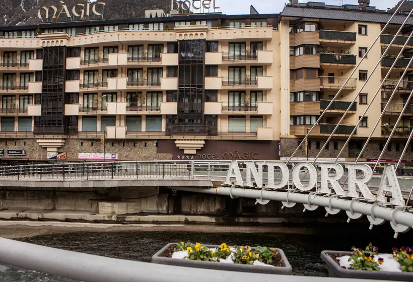 هتل Màgic Andorra by Nexta