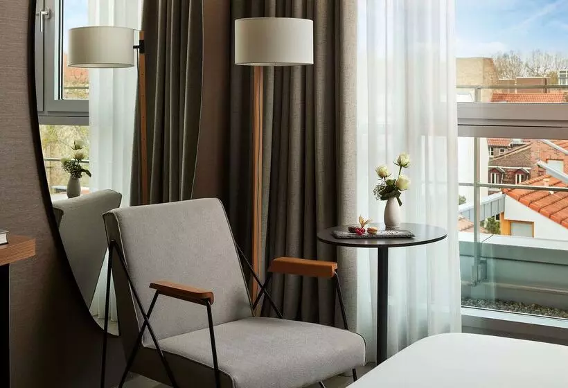 Отель NH Collection Heidelberg