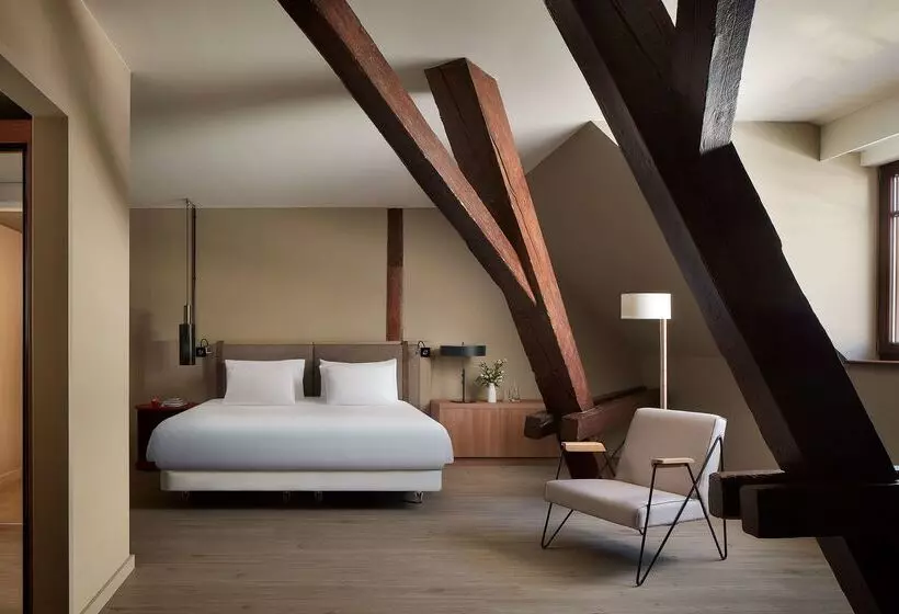 Отель NH Collection Heidelberg