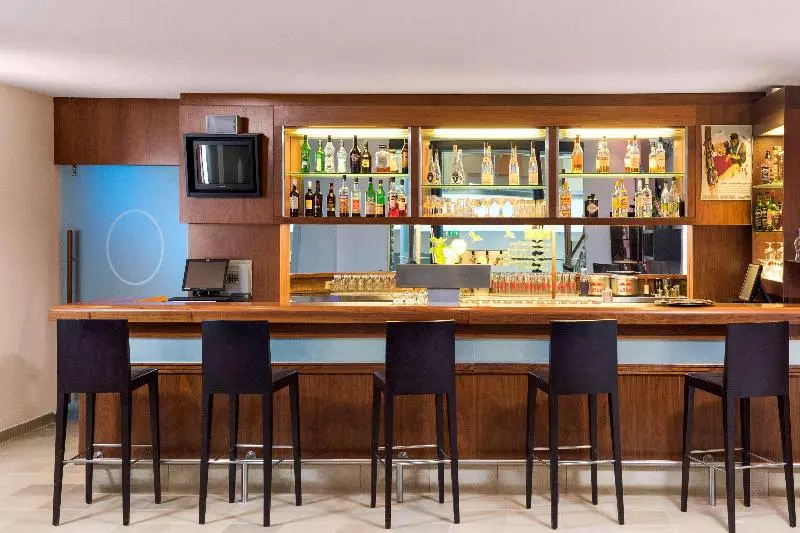 Отель NH Collection Heidelberg